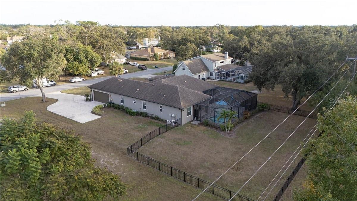 HIDDEN OAKS - Residential