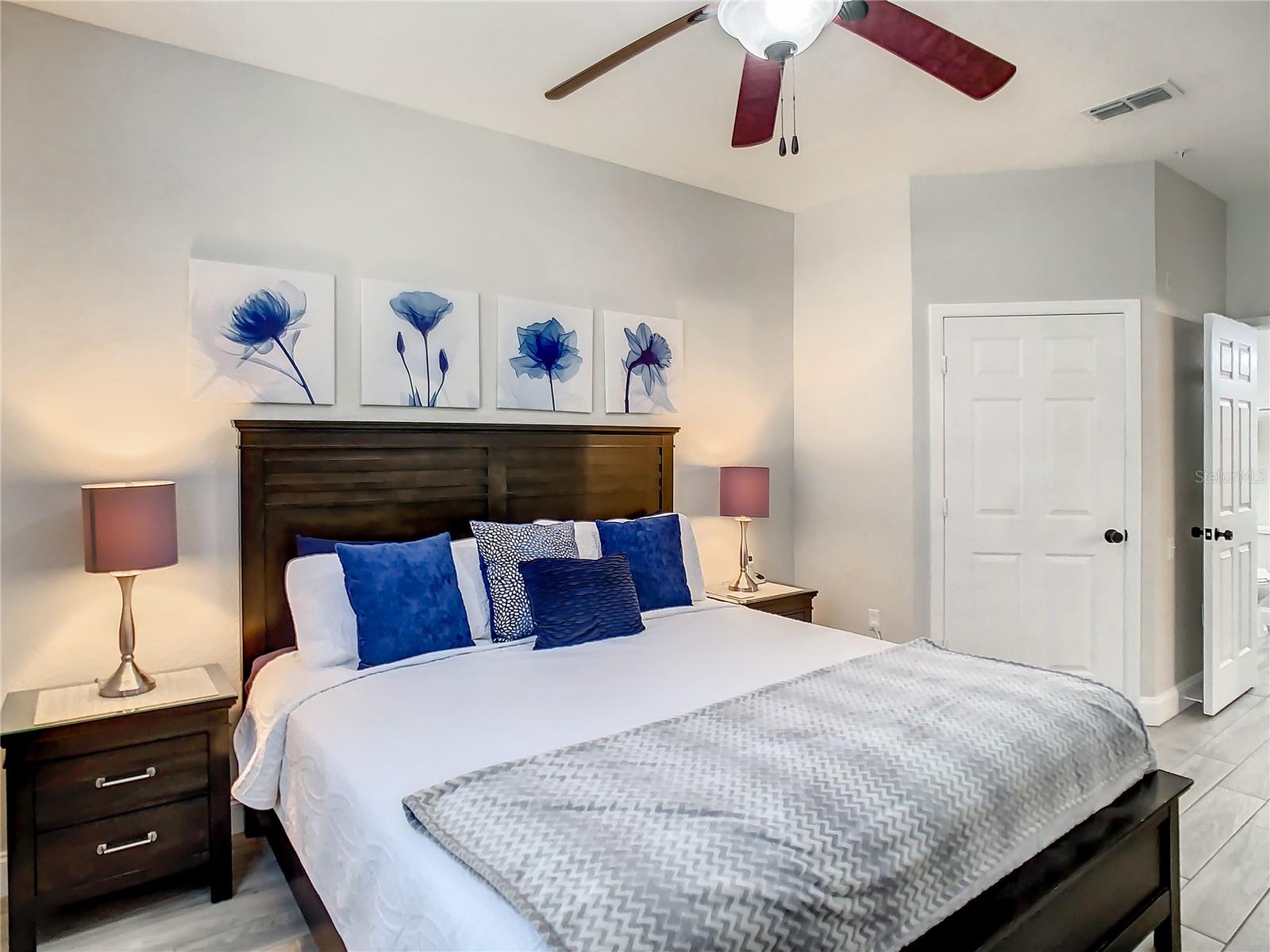 VENTURA AT WINDSOR HILLS CONDO PH 7 - Residential