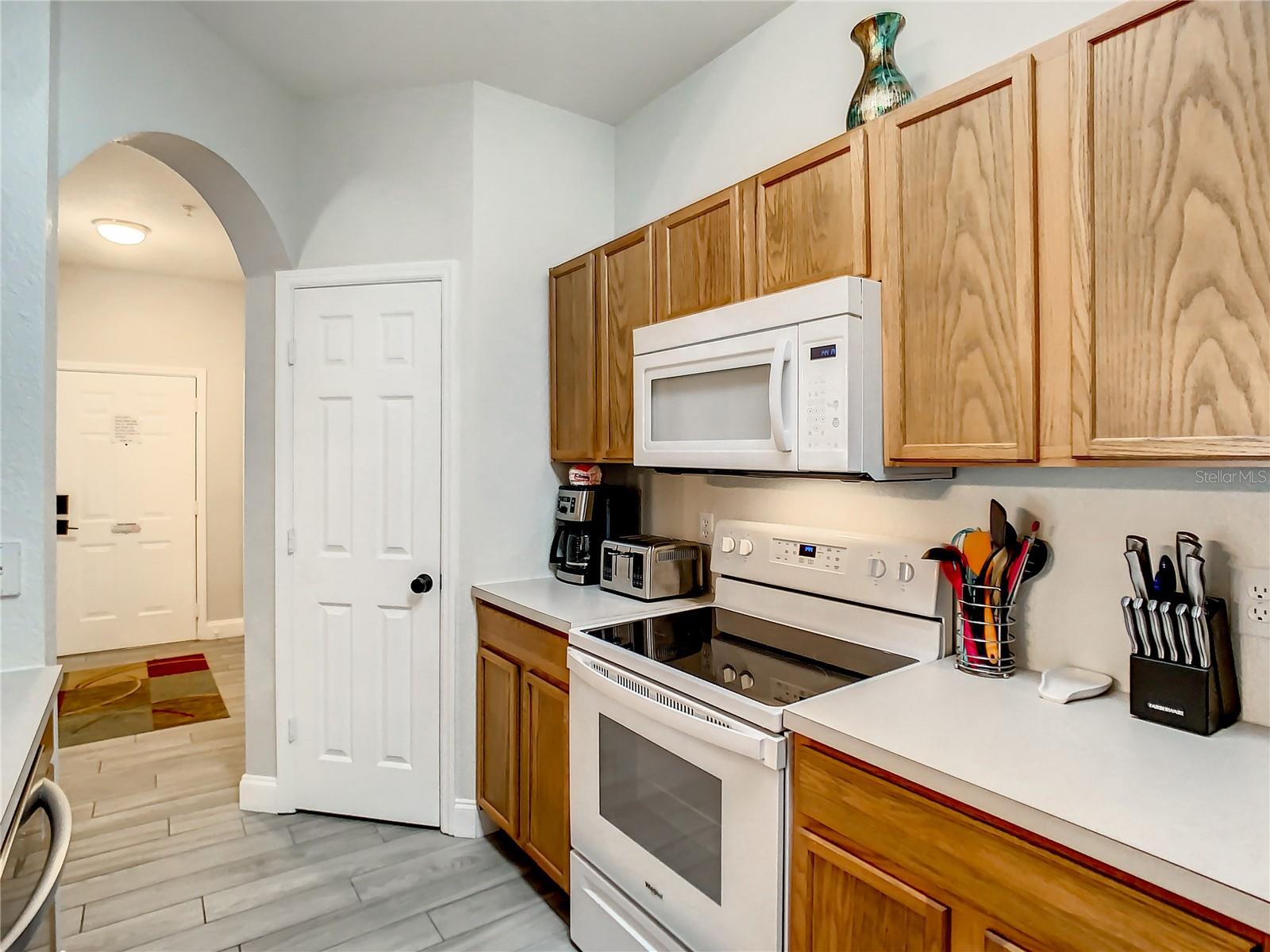 VENTURA AT WINDSOR HILLS CONDO PH 7 - Residential