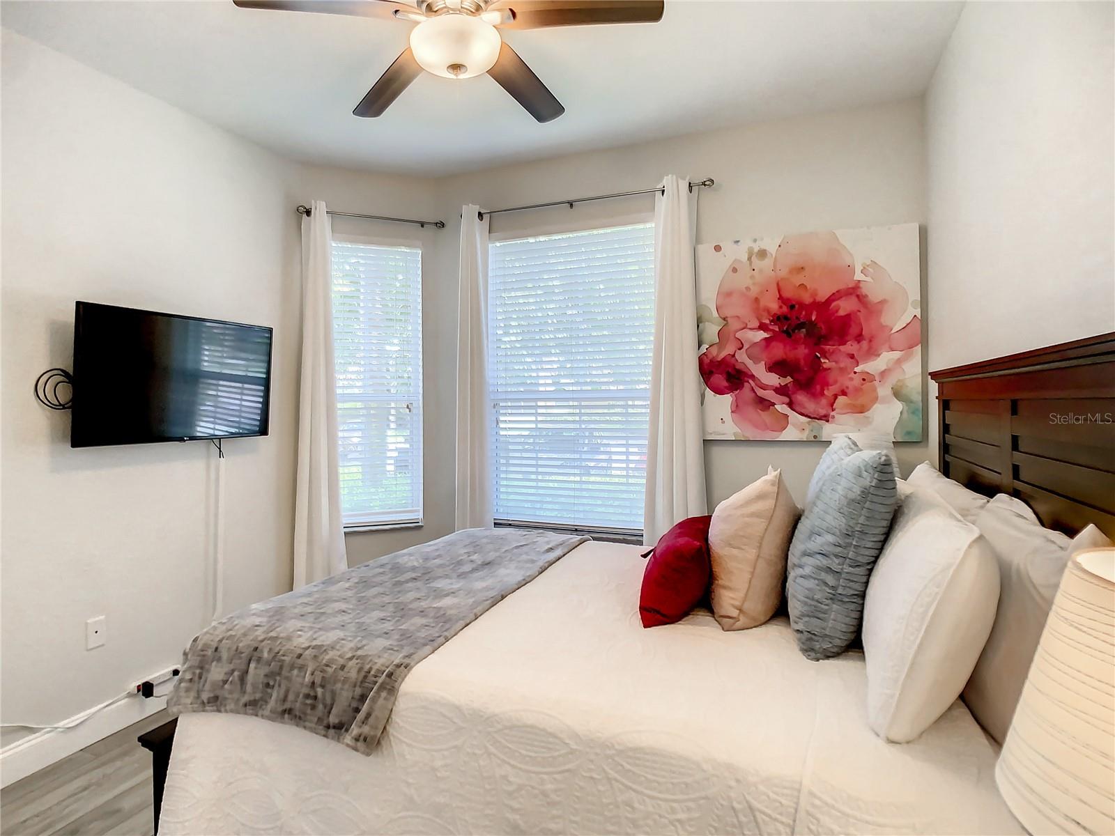 VENTURA AT WINDSOR HILLS CONDO PH 7 - Residential