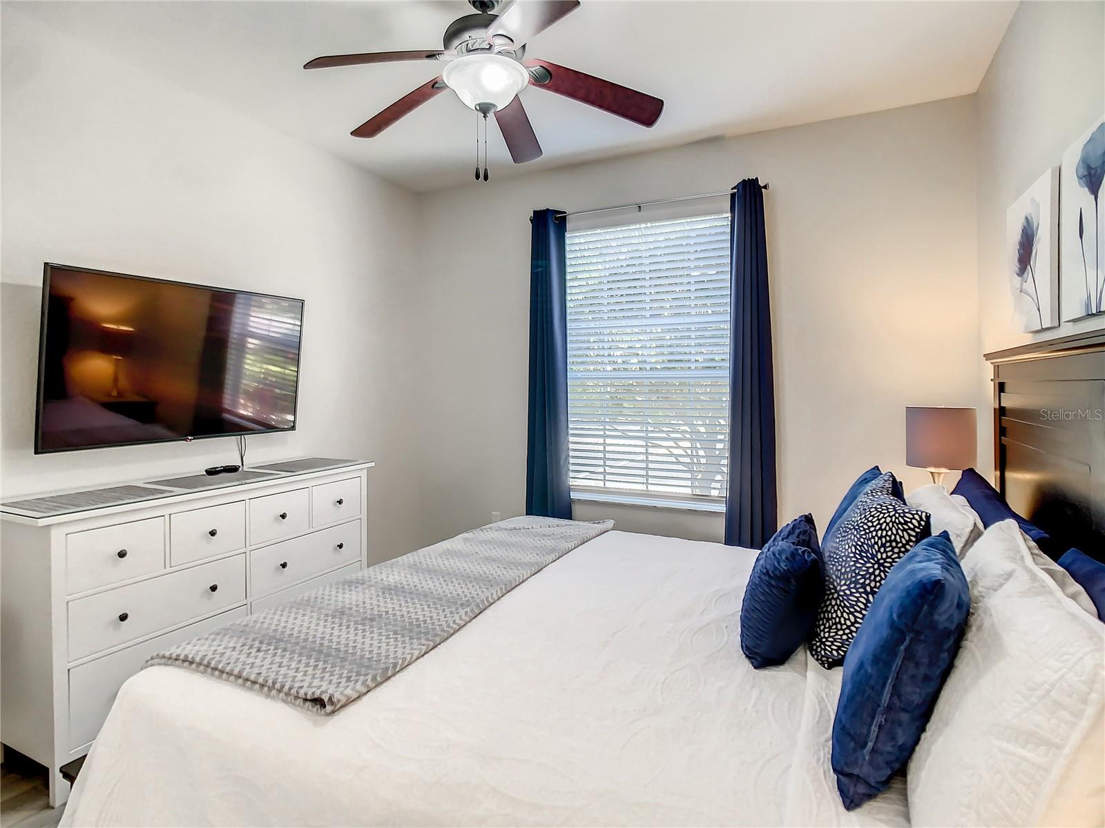 VENTURA AT WINDSOR HILLS CONDO PH 7 - Residential