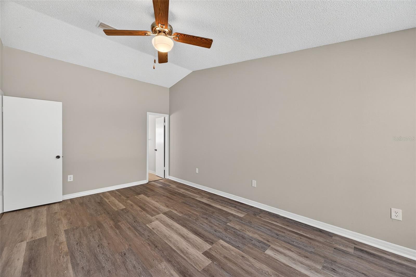 CORTEZ VILLAS CONDO 12 PH B - Residential