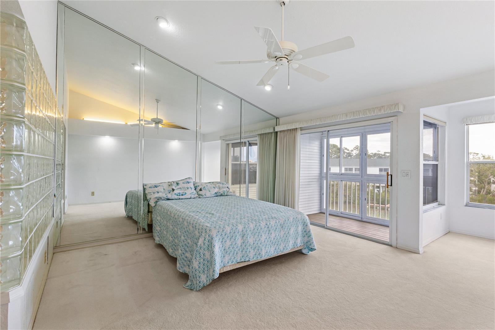 TARA CAY SOUND NORTH - Residential