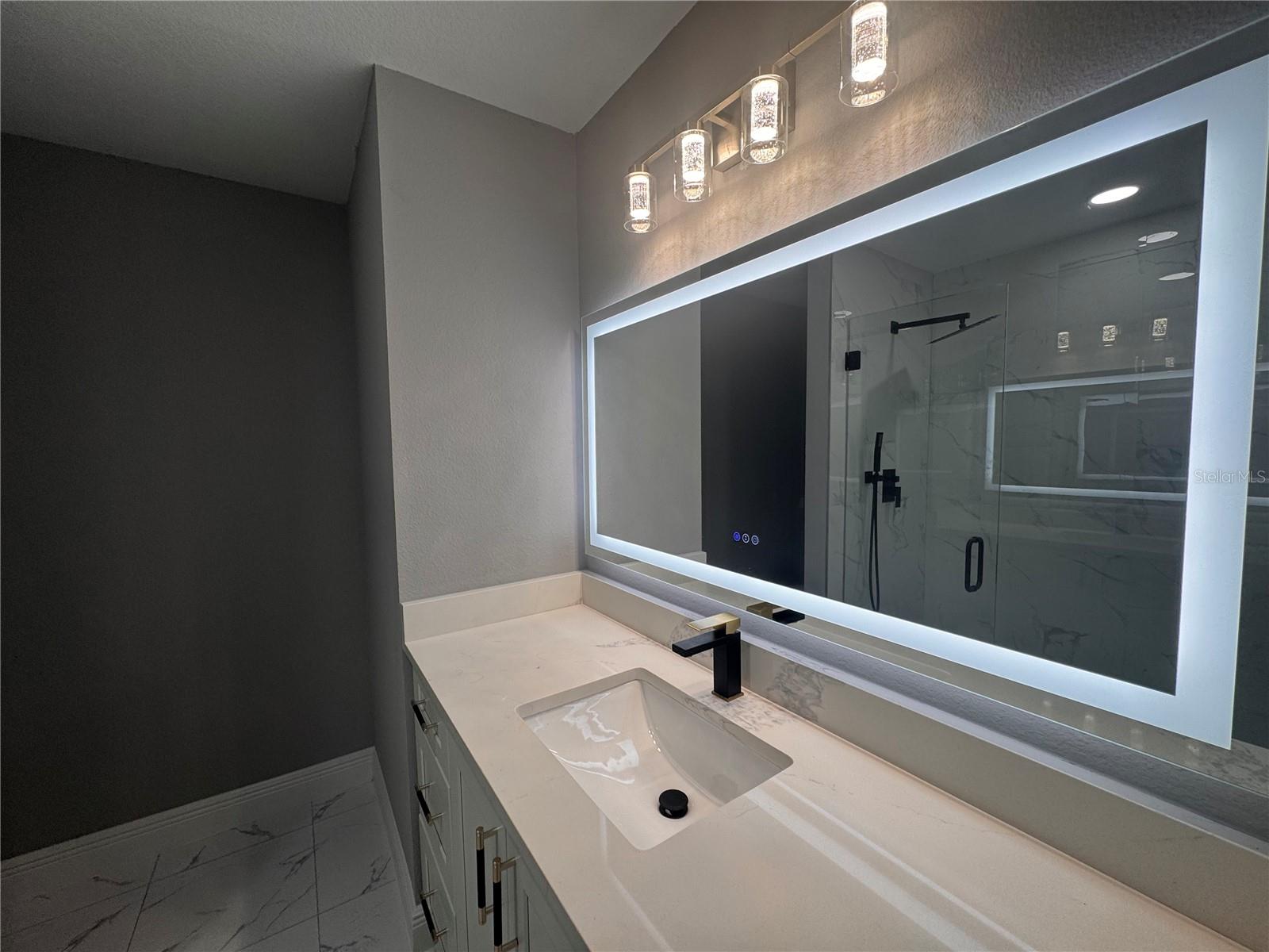 LAKE TROPICANA RANCHETTES - Residential