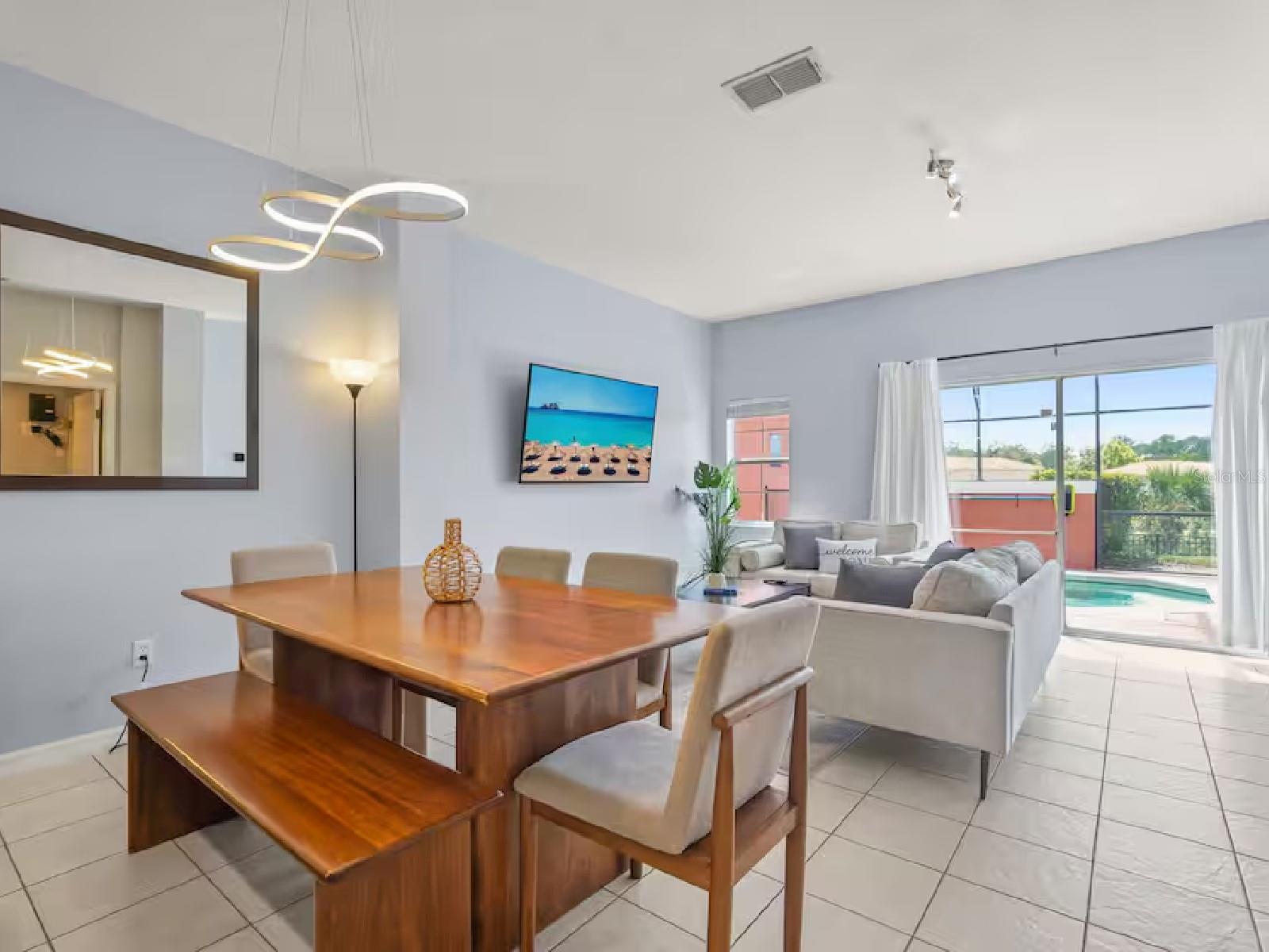 3113 YELLOW LANTANA LANE