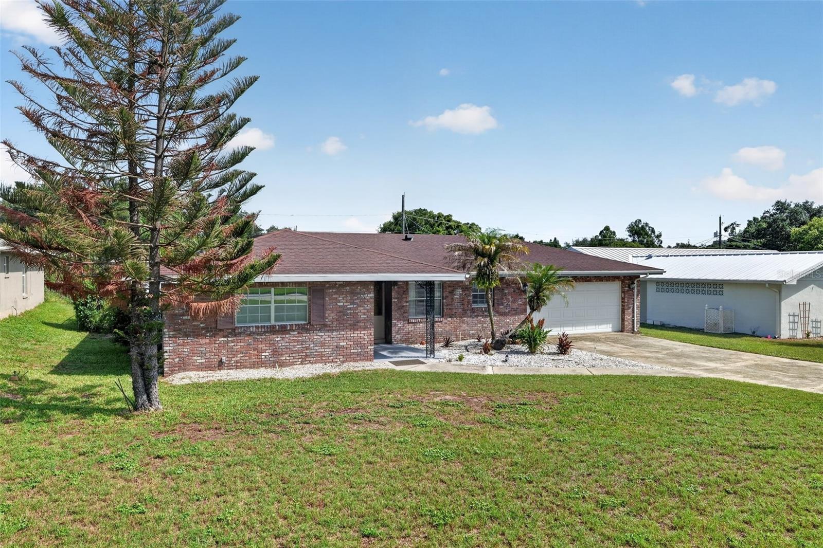 516 ALACHUA DRIVE