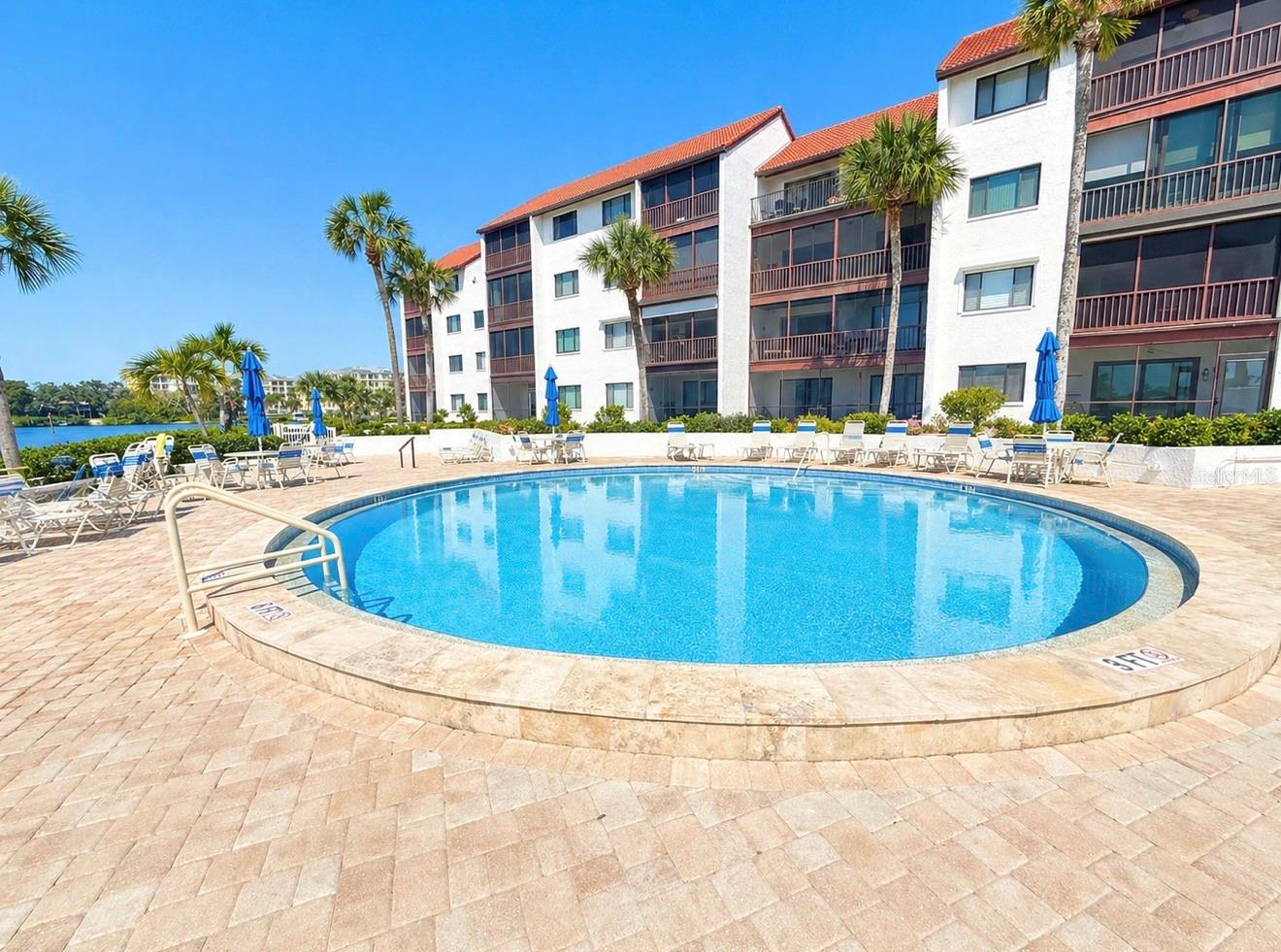 CASTEL DEL MARE - Residential