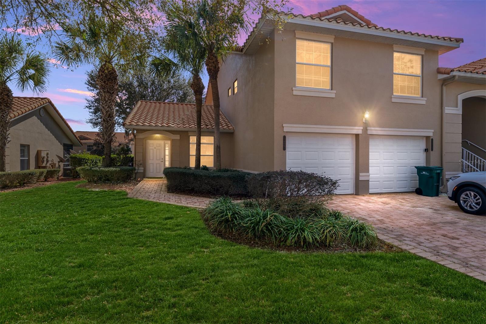 LAKESIDE LANDINGS - Residential