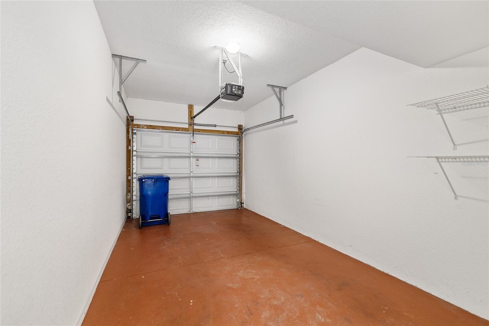 LAKESIDE LANDINGS - Residential