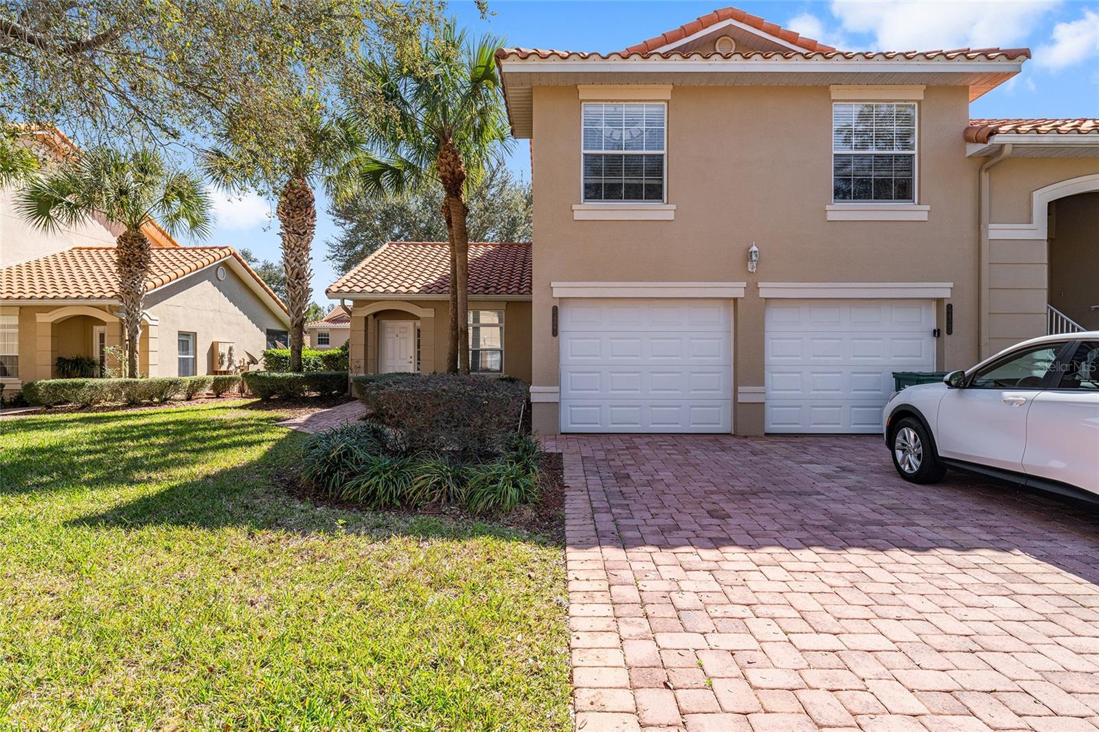 LAKESIDE LANDINGS - Residential