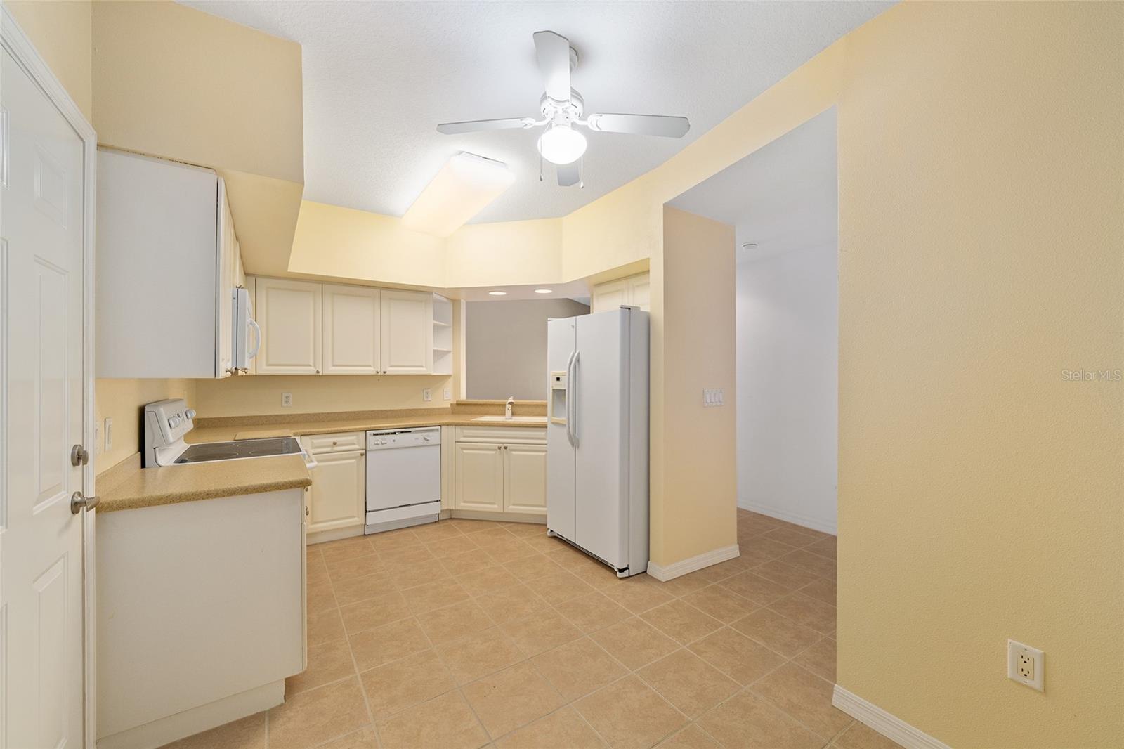 LAKESIDE LANDINGS - Residential