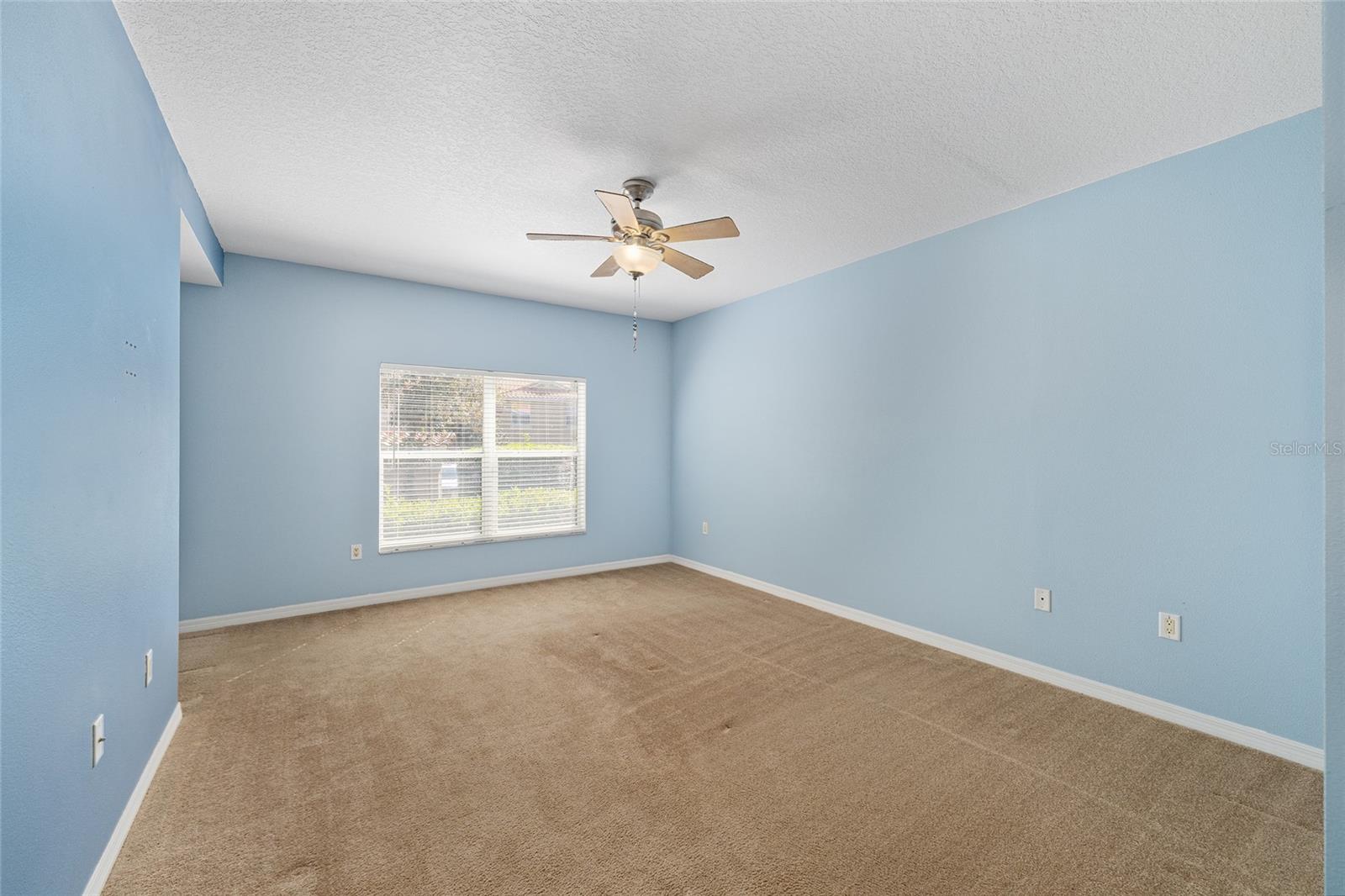 LAKESIDE LANDINGS - Residential