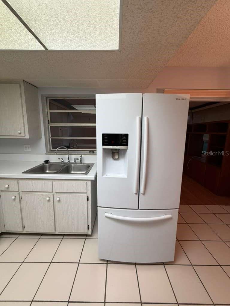 VENETIAN VILL REV TR H - Residential