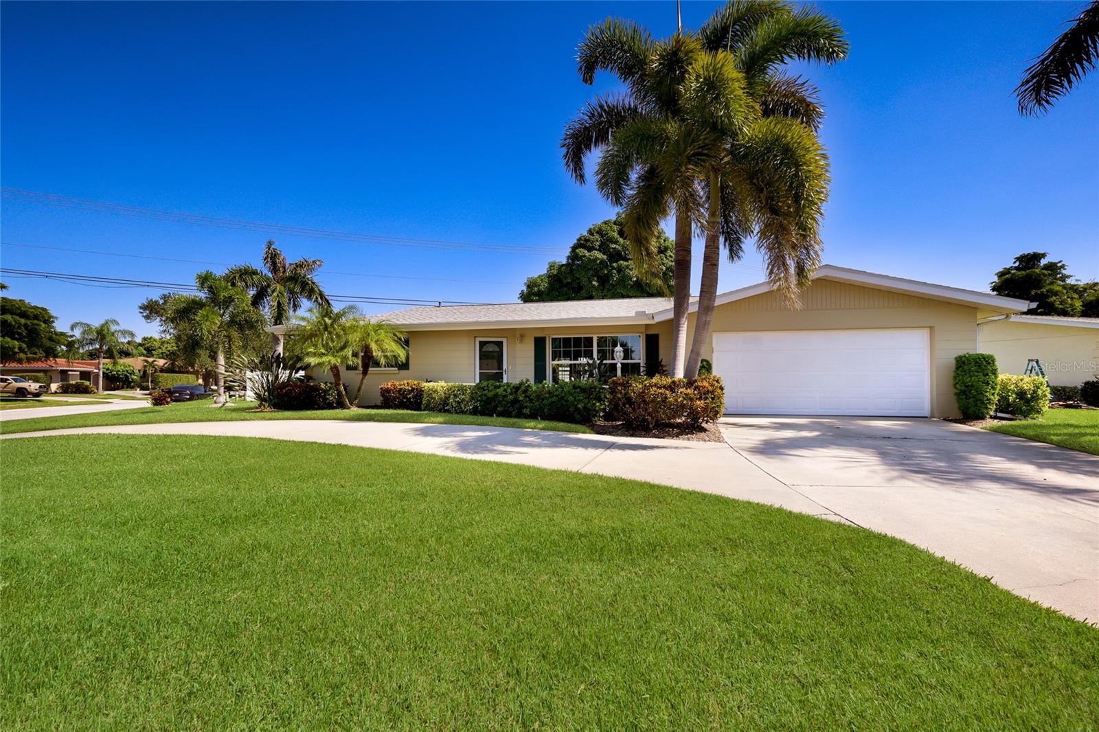 3003 GULF GATE DRIVE