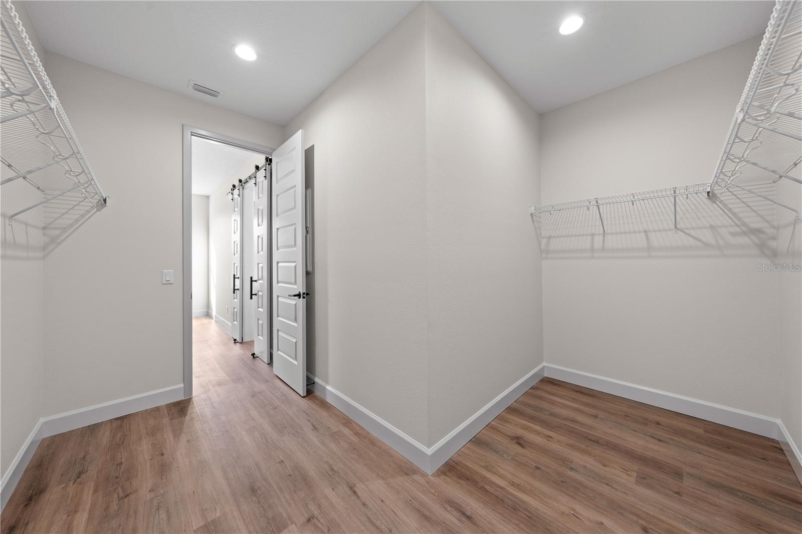 ST CLOUD MANOR EST - Residential