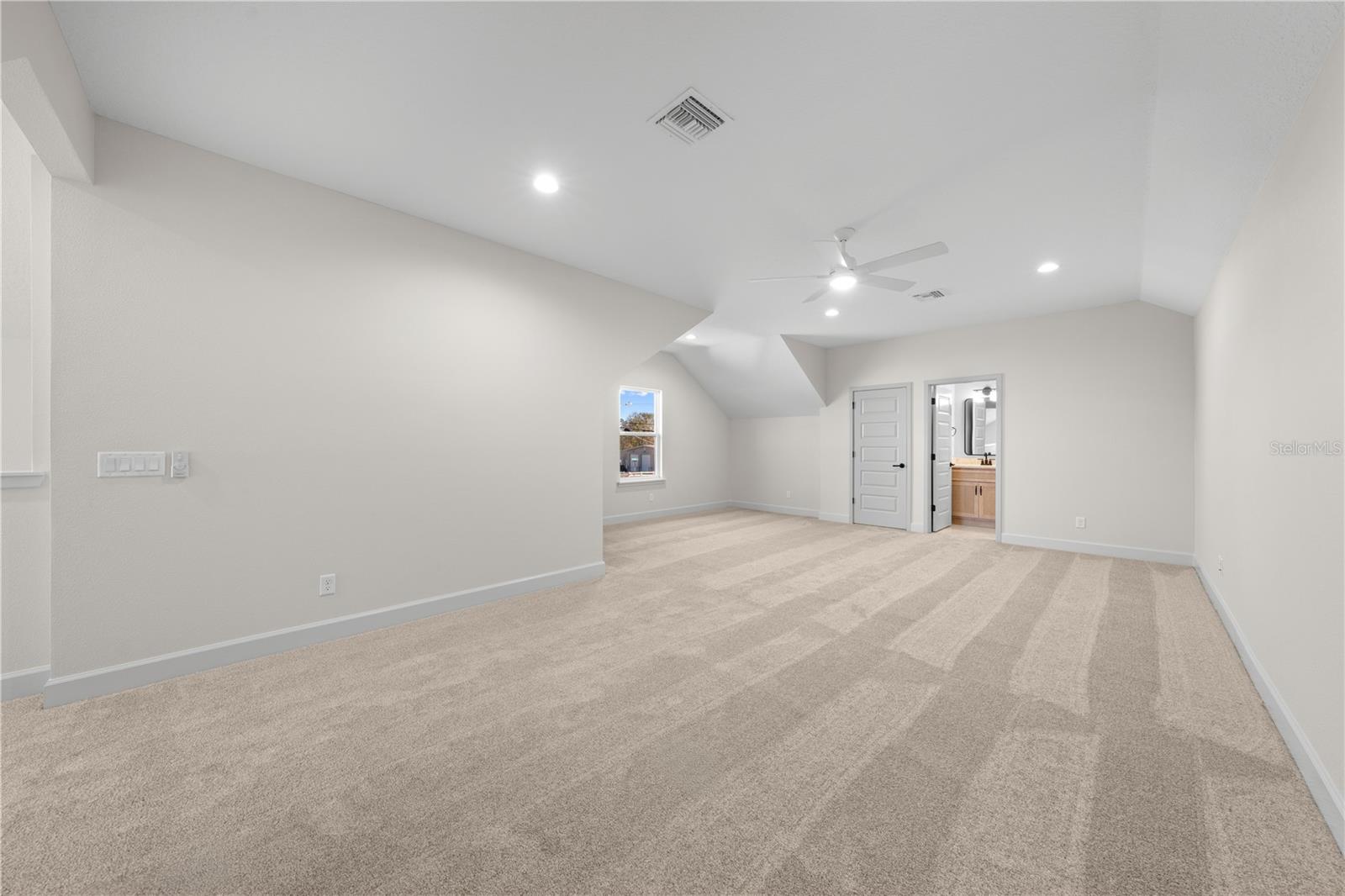 ST CLOUD MANOR EST - Residential