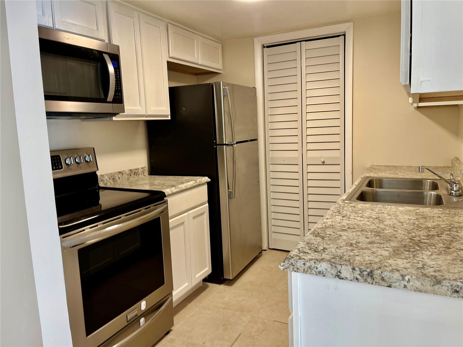 SUMMIT VILLAGE UNIT 4 - Residential