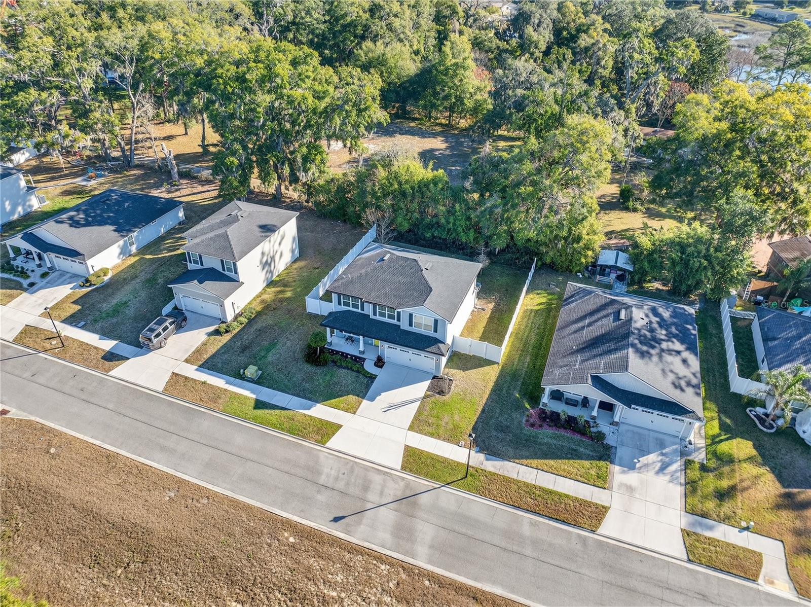 RIVER HOLLOW - Residential