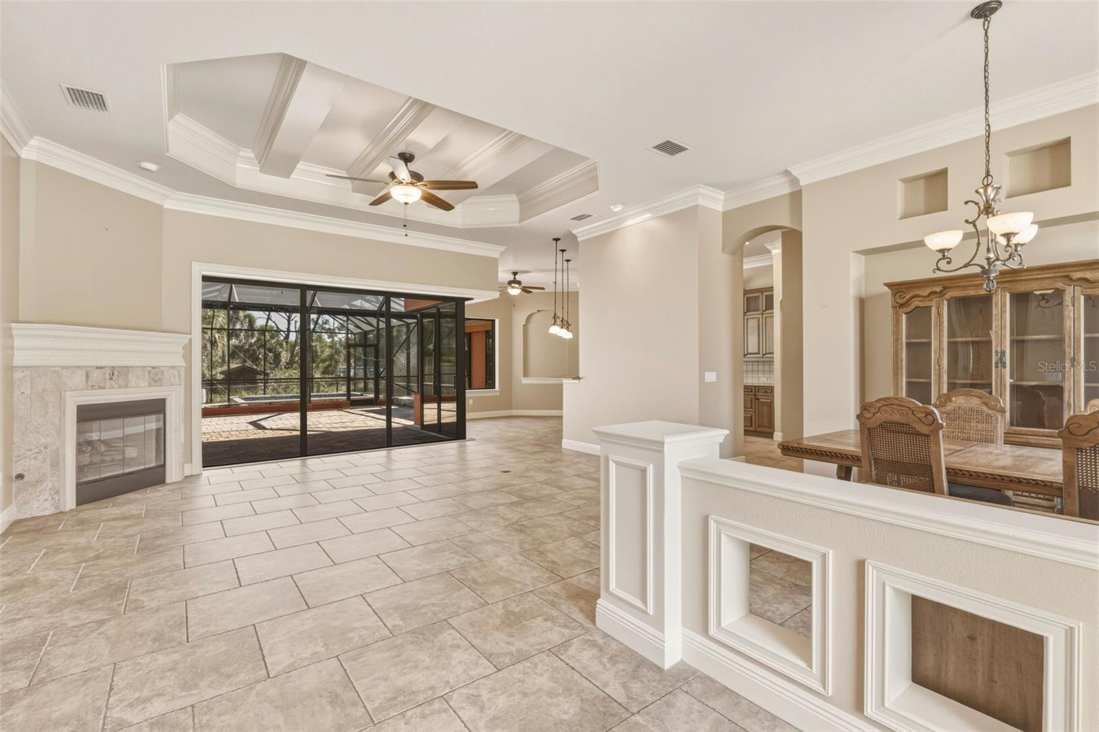 3000 NARCISSUS TERRACE