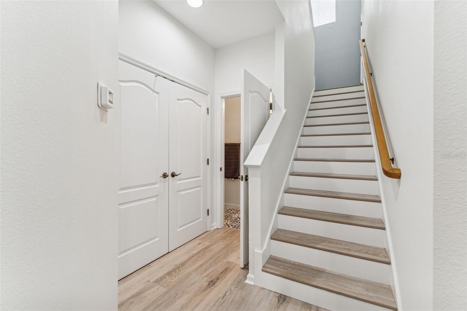 WHITTINGTON COURT TWNHMS - Residential Lease