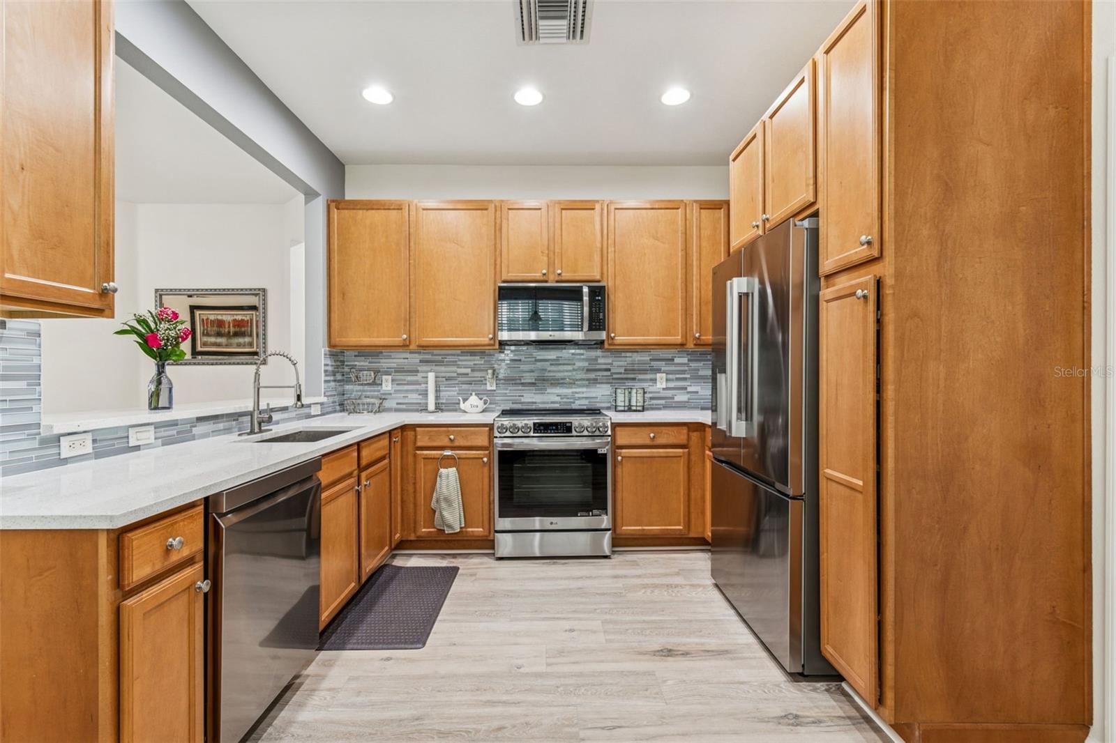 WHITTINGTON COURT TWNHMS - Residential Lease