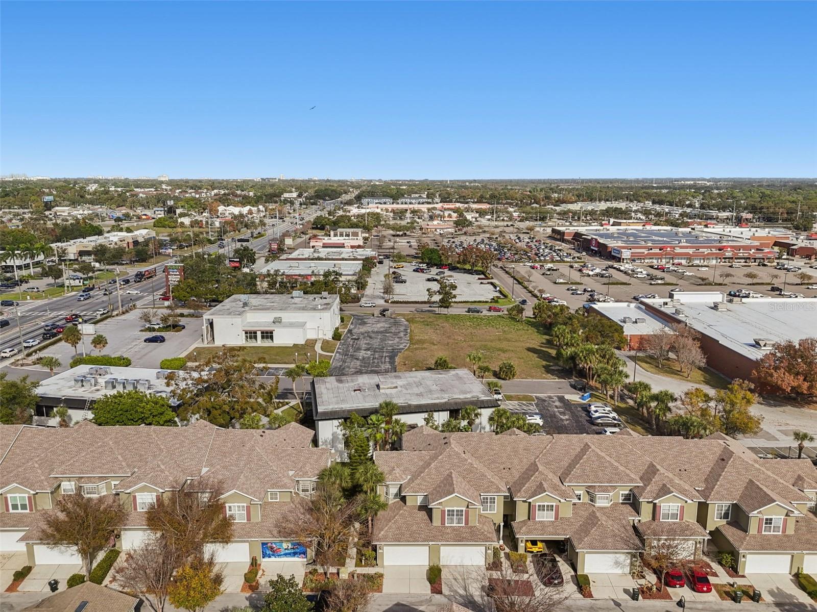 WHITTINGTON COURT TWNHMS - Residential Lease