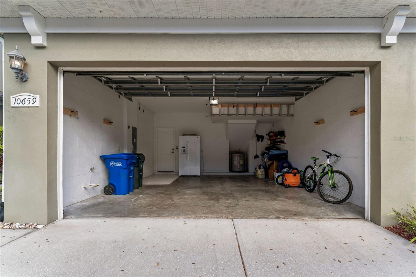 WHITTINGTON COURT TWNHMS - Residential Lease