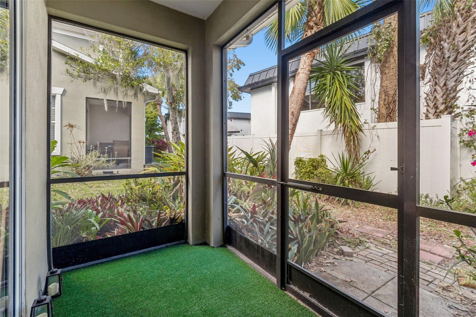 WHITTINGTON COURT TWNHMS - Residential Lease