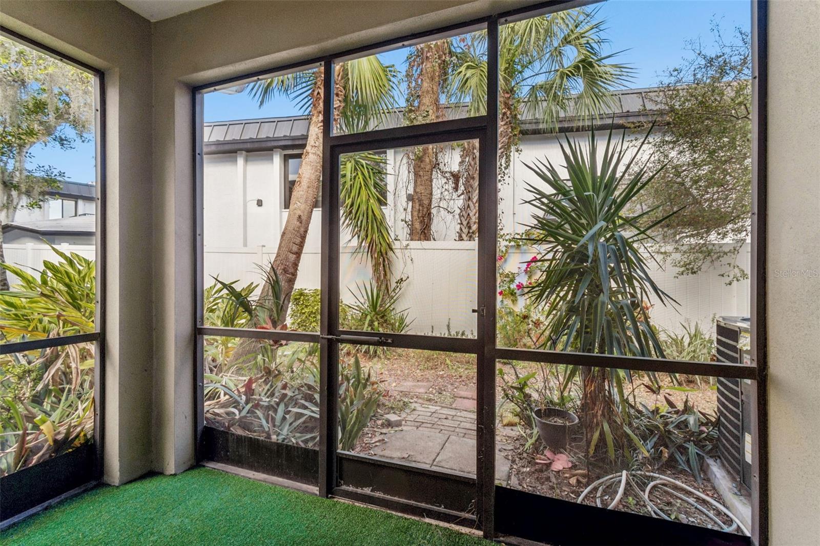 WHITTINGTON COURT TWNHMS - Residential Lease