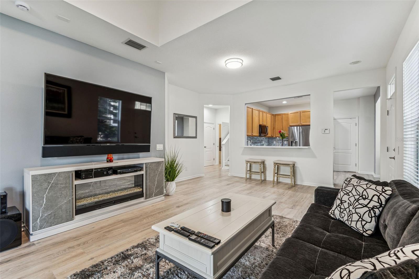 WHITTINGTON COURT TWNHMS - Residential Lease