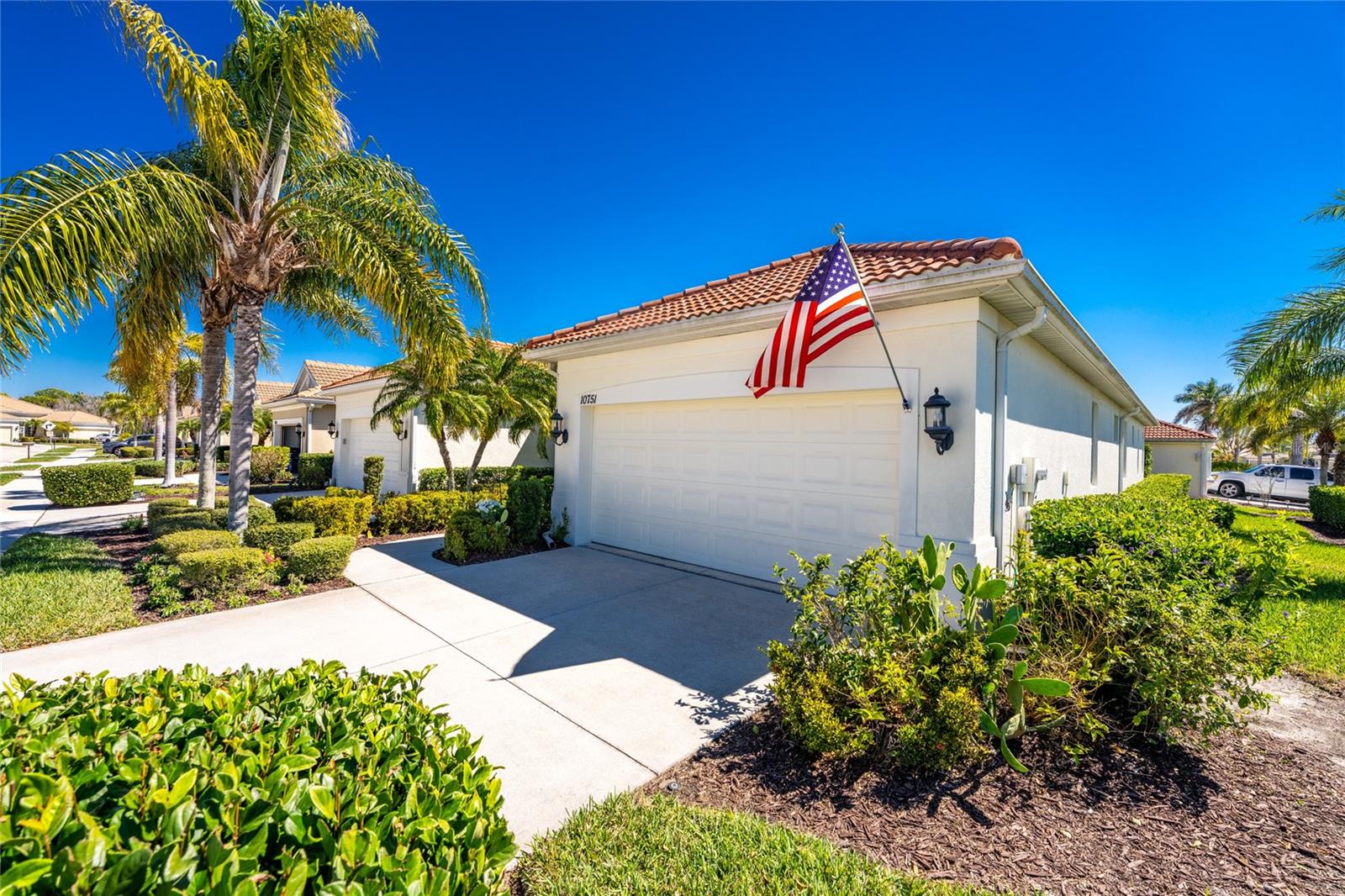 ARLINGTON COVE - Residential