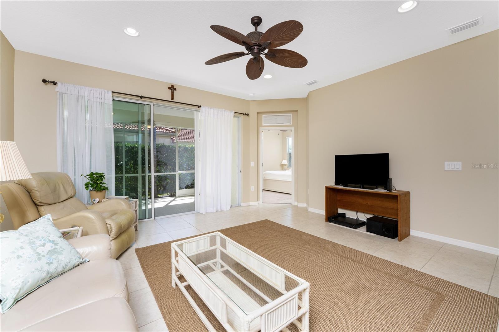 ARLINGTON COVE - Residential