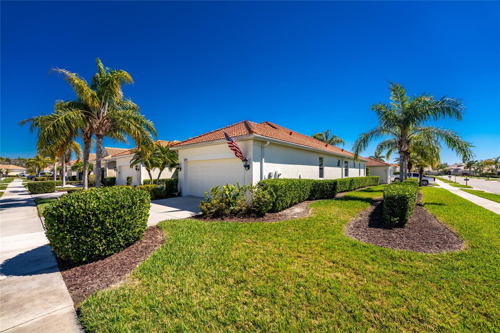 ARLINGTON COVE - Residential