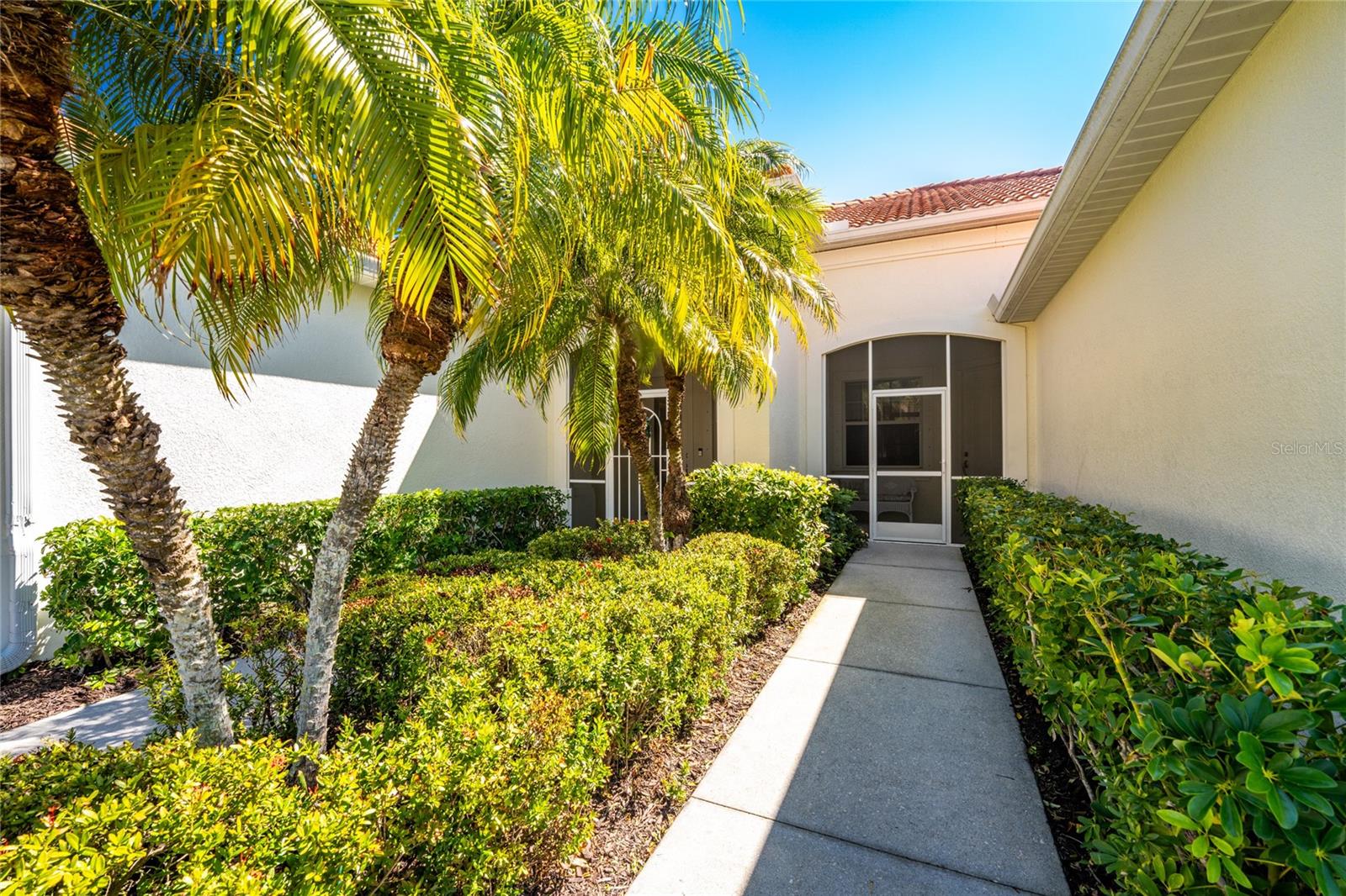 ARLINGTON COVE - Residential