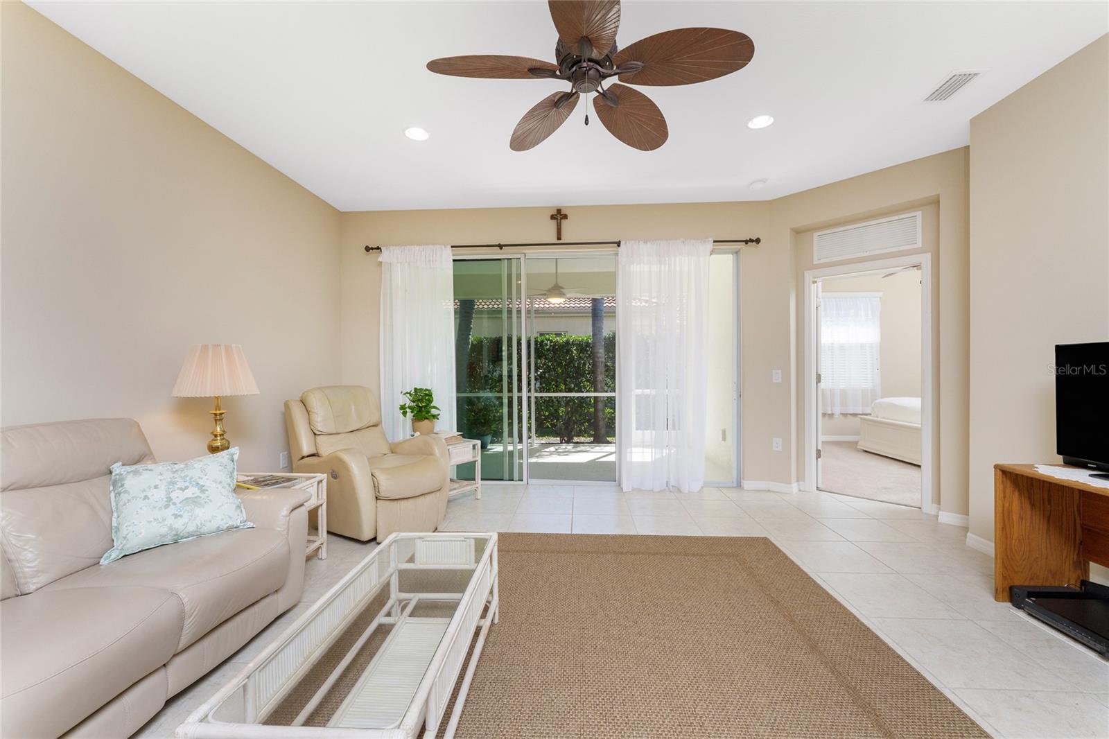 ARLINGTON COVE - Residential