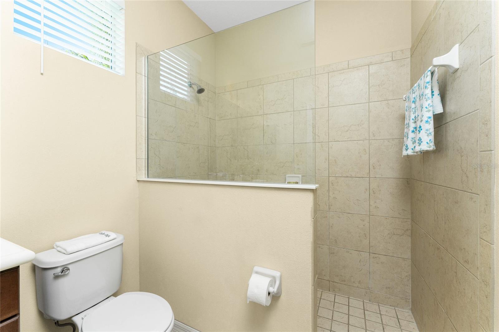 ARLINGTON COVE - Residential