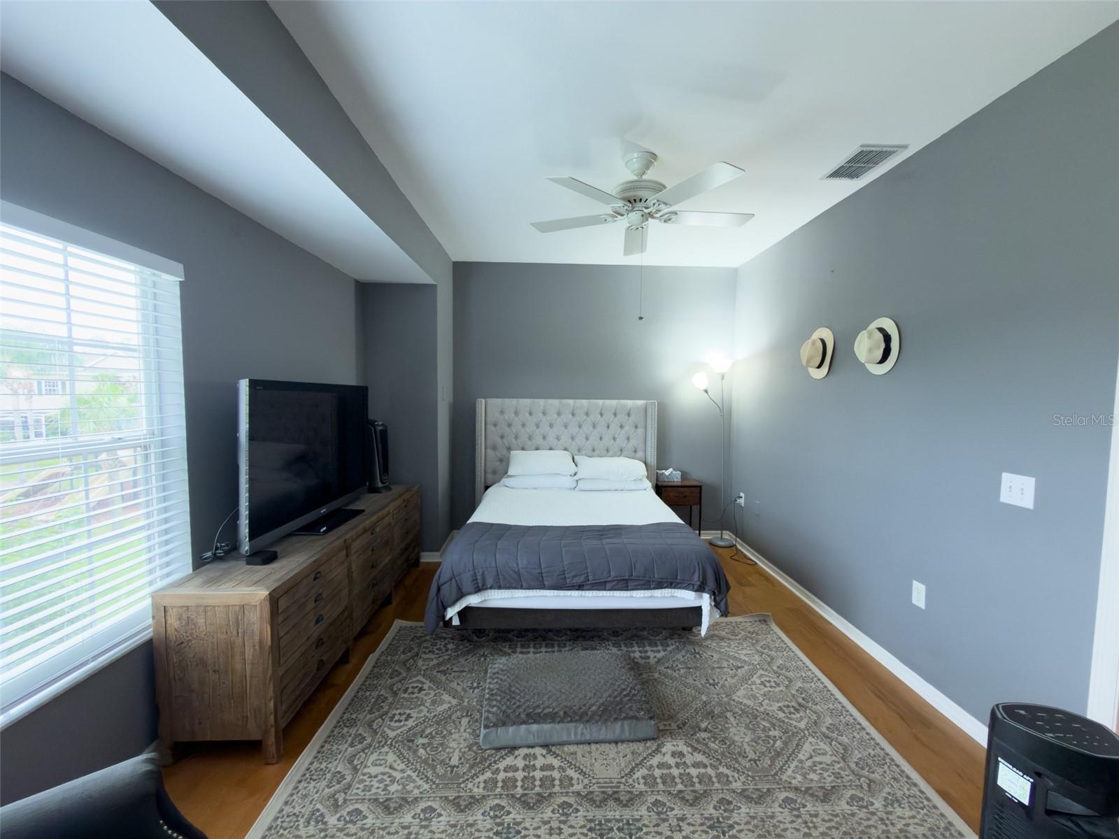 CAROLINA LANDINGS AT UNIVERSITY PLACE B - Residential