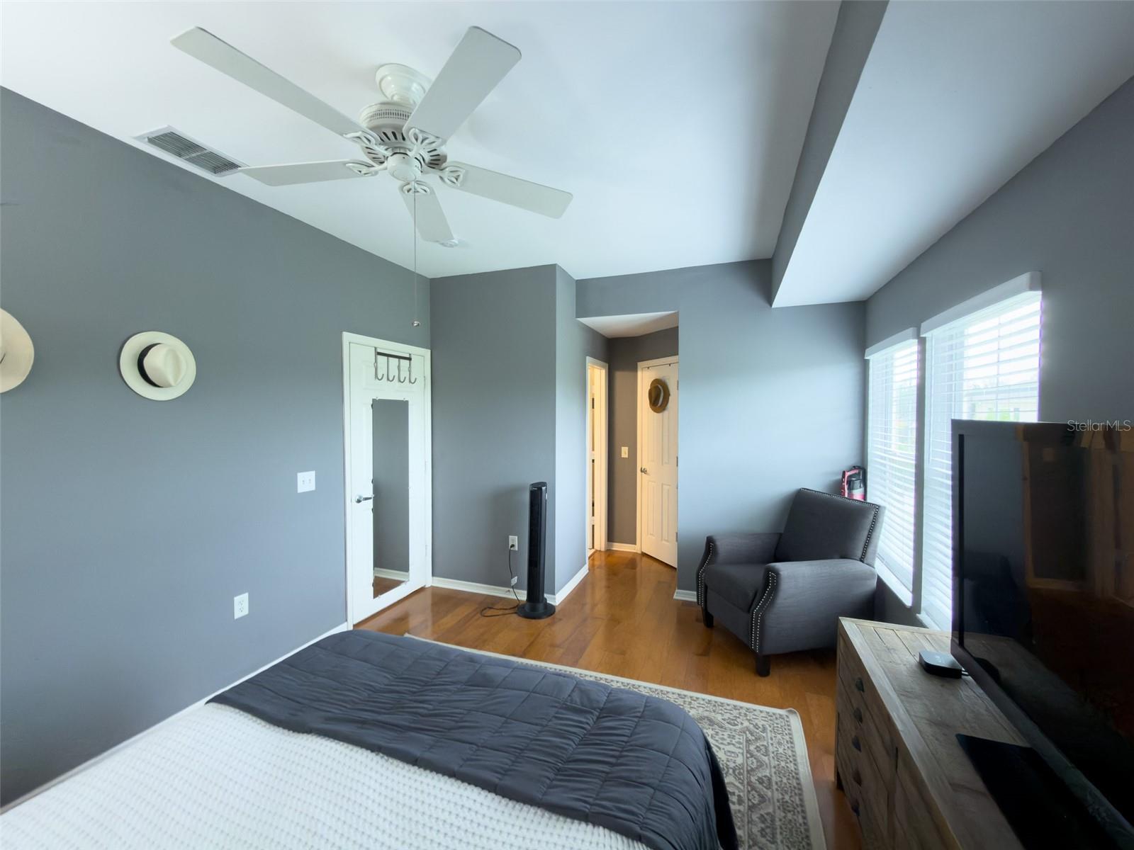 CAROLINA LANDINGS AT UNIVERSITY PLACE B - Residential