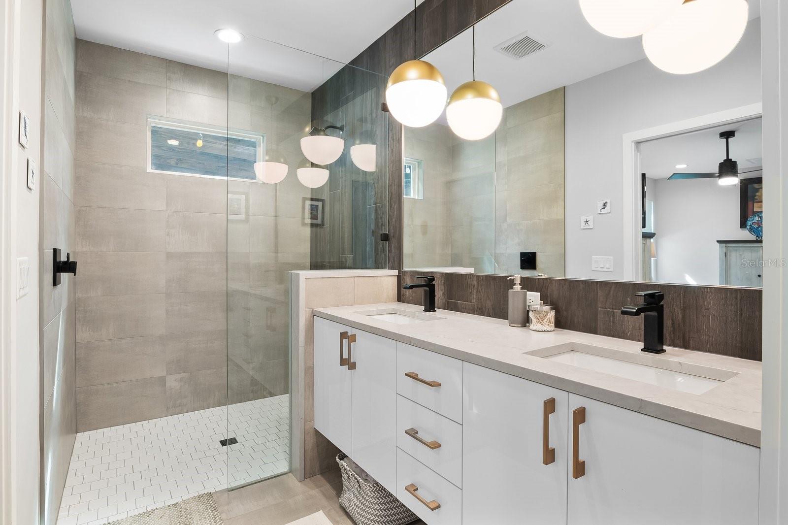 PASADENA HEIGHTS - Residential