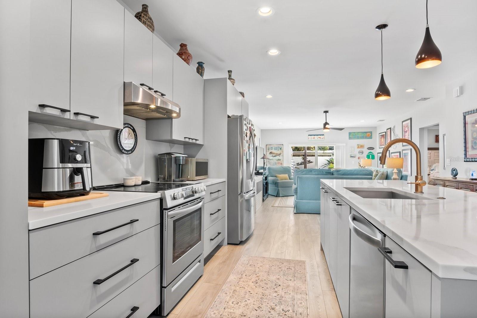 PASADENA HEIGHTS - Residential