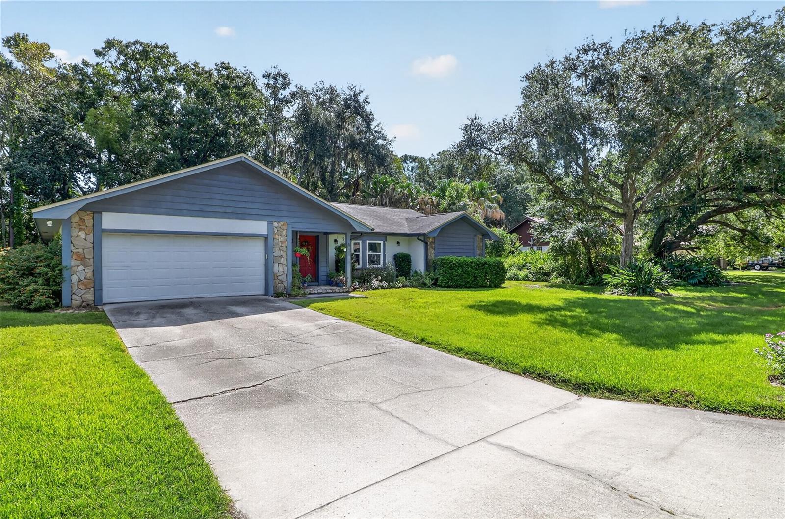 5614 TREE STAND LANE