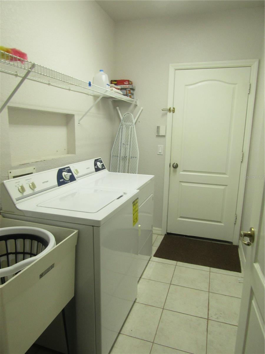 VENETIA PH 1-B - Residential Lease