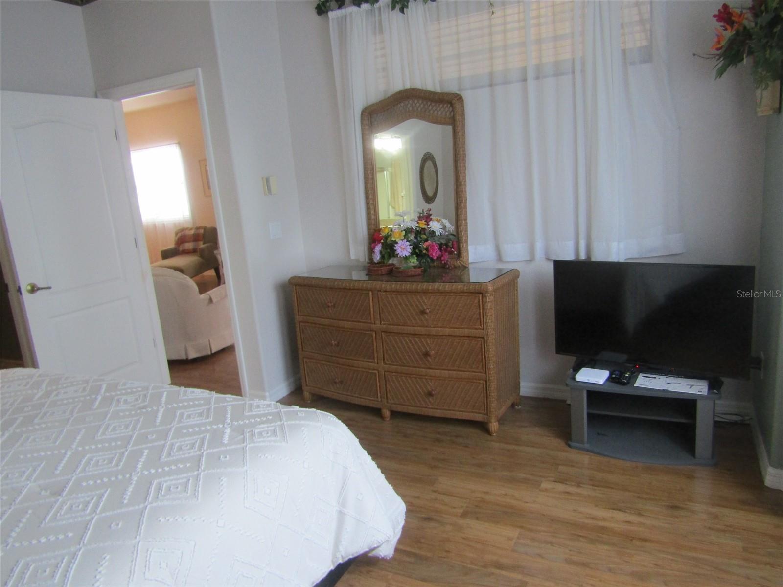 VENETIA PH 1-B - Residential Lease