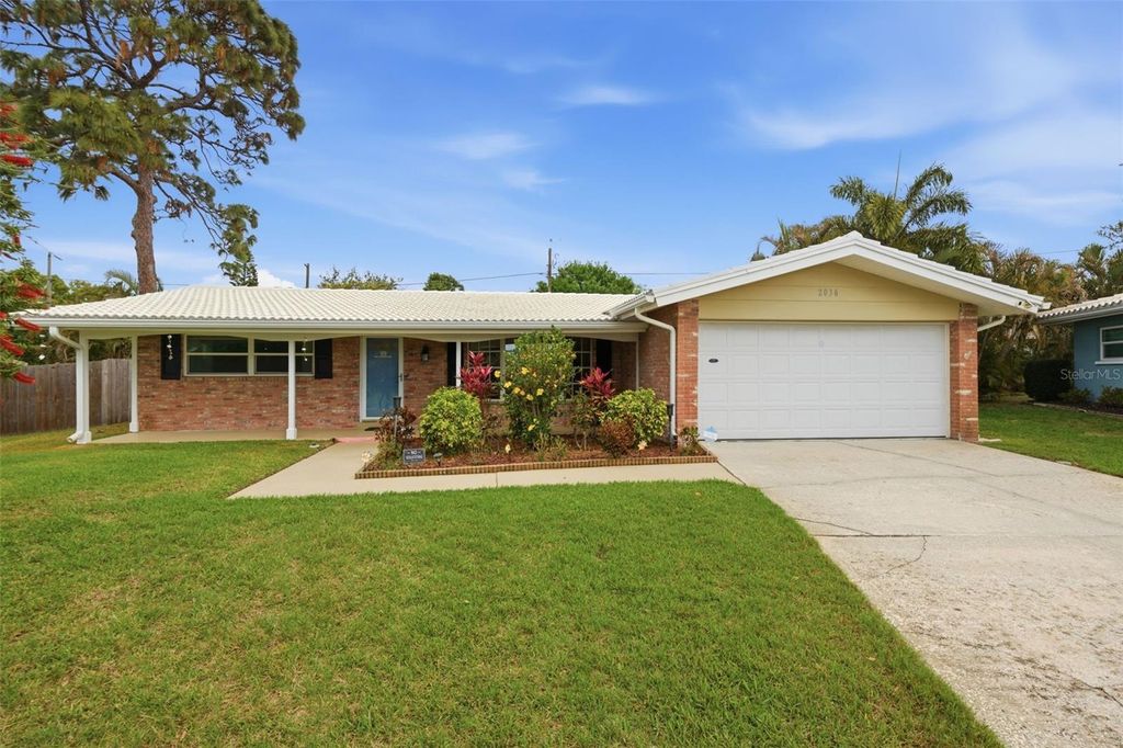Photo of 2036 W Ridge Drive, Clearwater, FL 33763 (MLS # TB8485281)