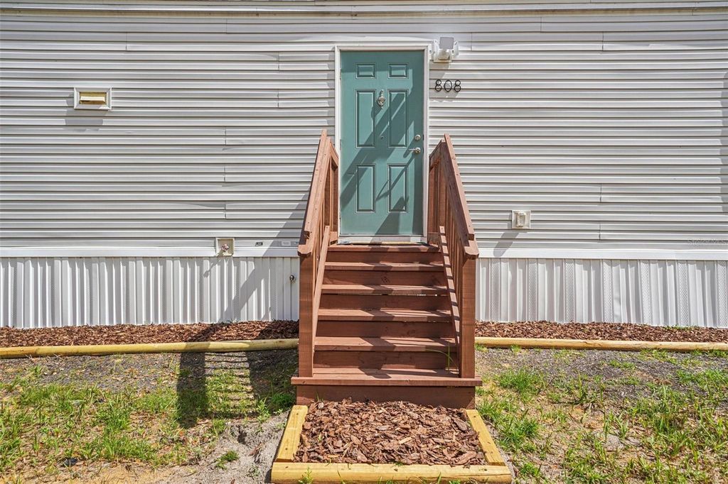 Photo of 808 SE 124th Avenue, Webster, FL 33597 (MLS # O6388701)