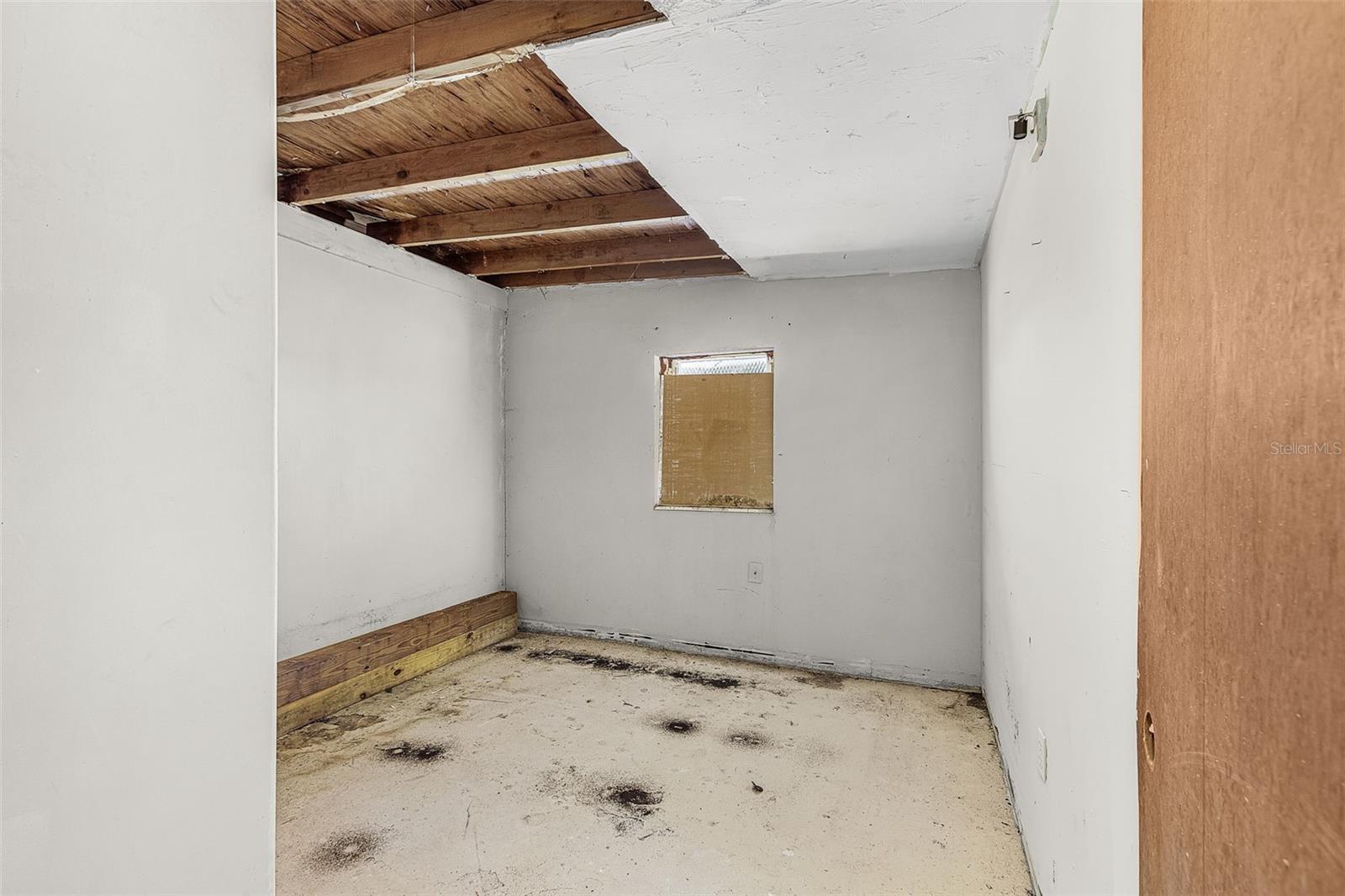 CHARLESTON PARK - Commercial Sale