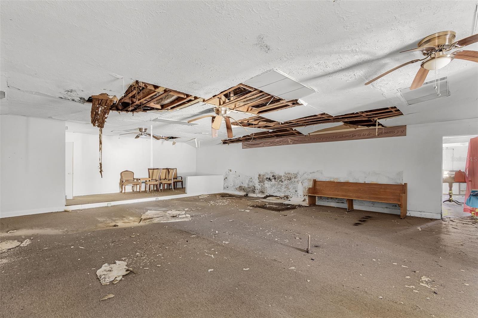 CHARLESTON PARK - Commercial Sale