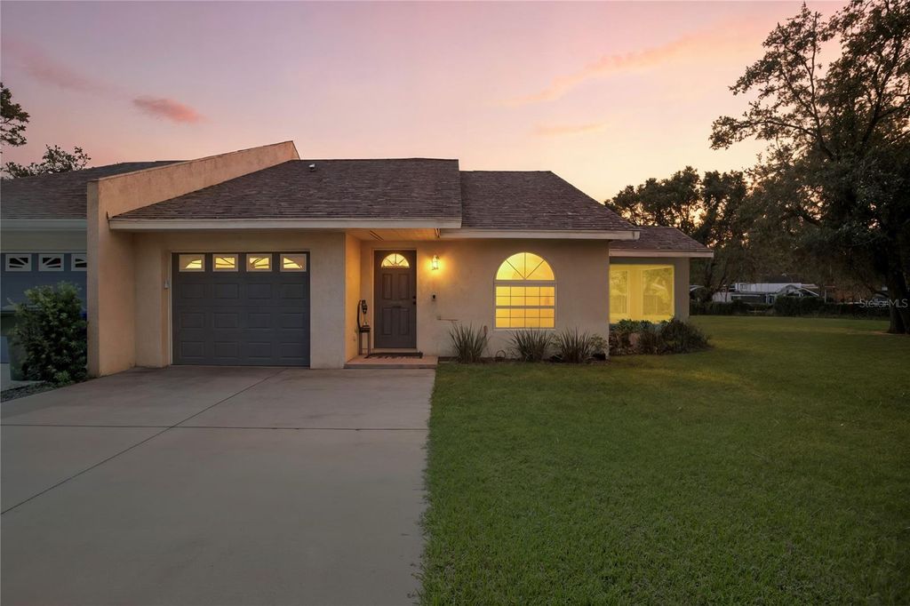 Photo of 1402 Shirley Drive, Lakeland, FL 33810 (MLS # G5102499)