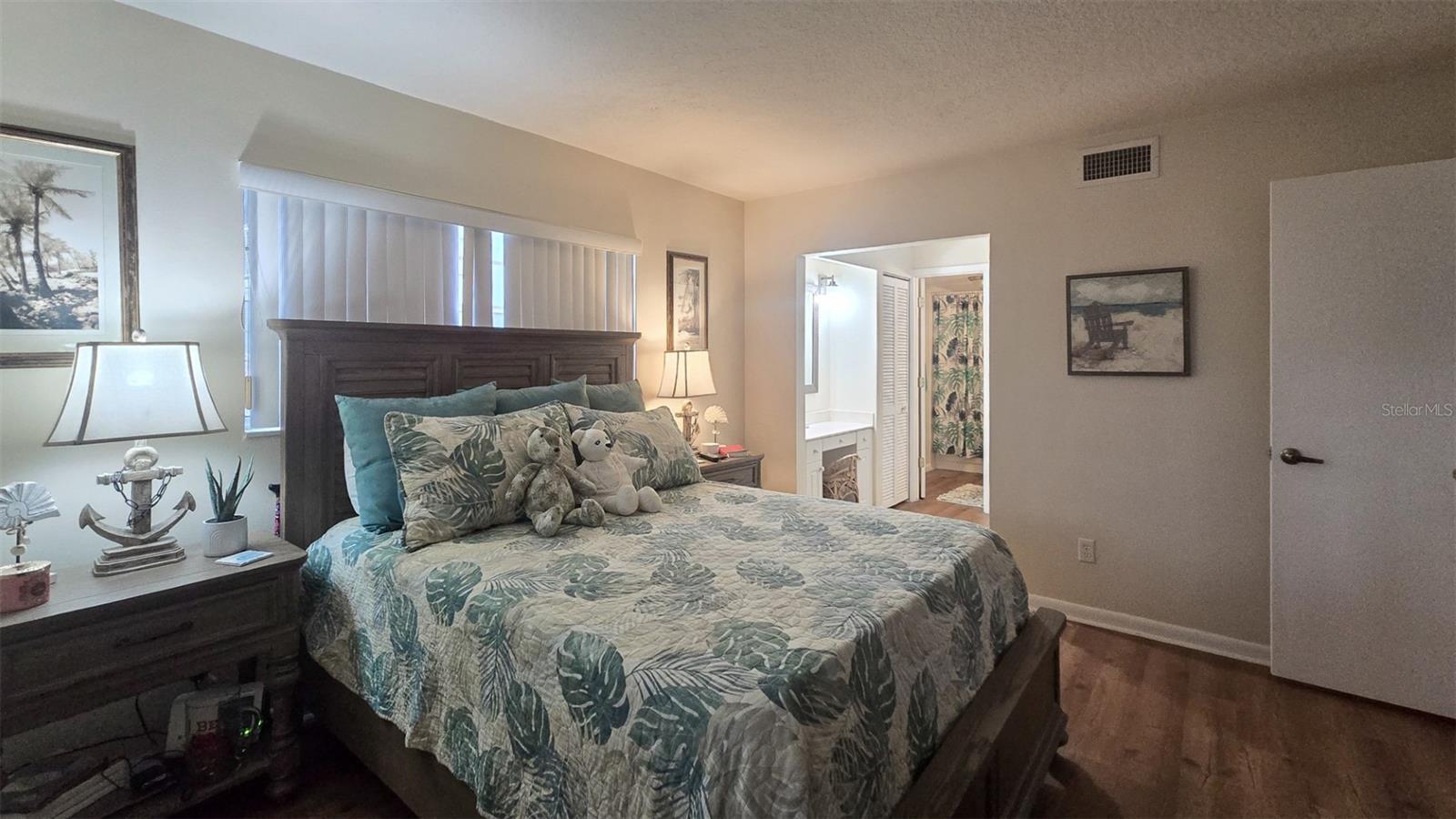 FLEUR DELIS CONDO - Residential