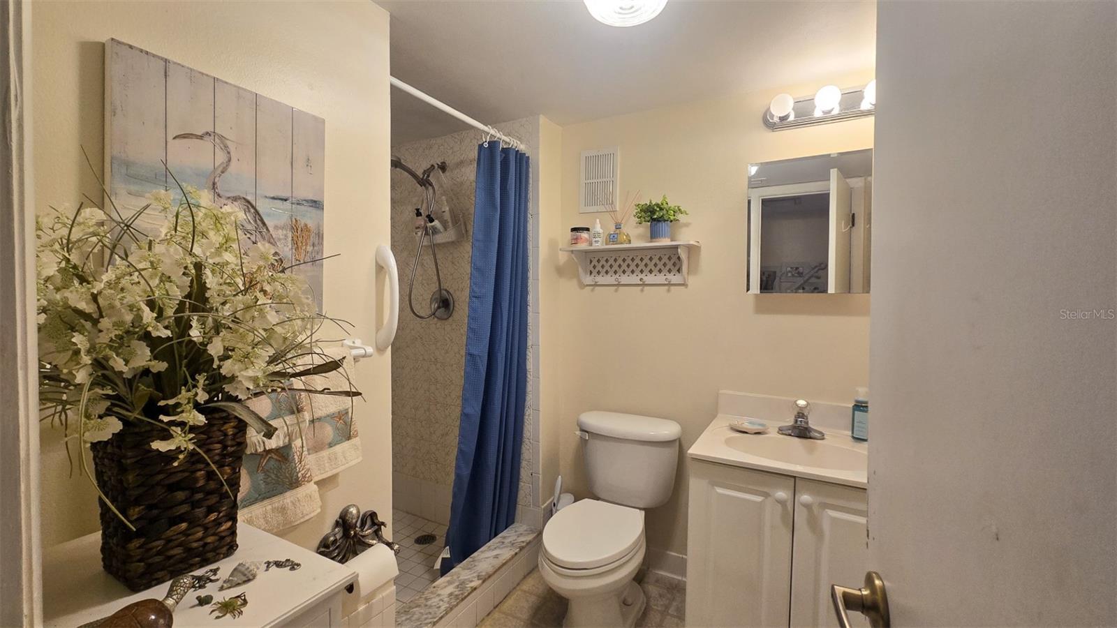 FLEUR DELIS CONDO - Residential